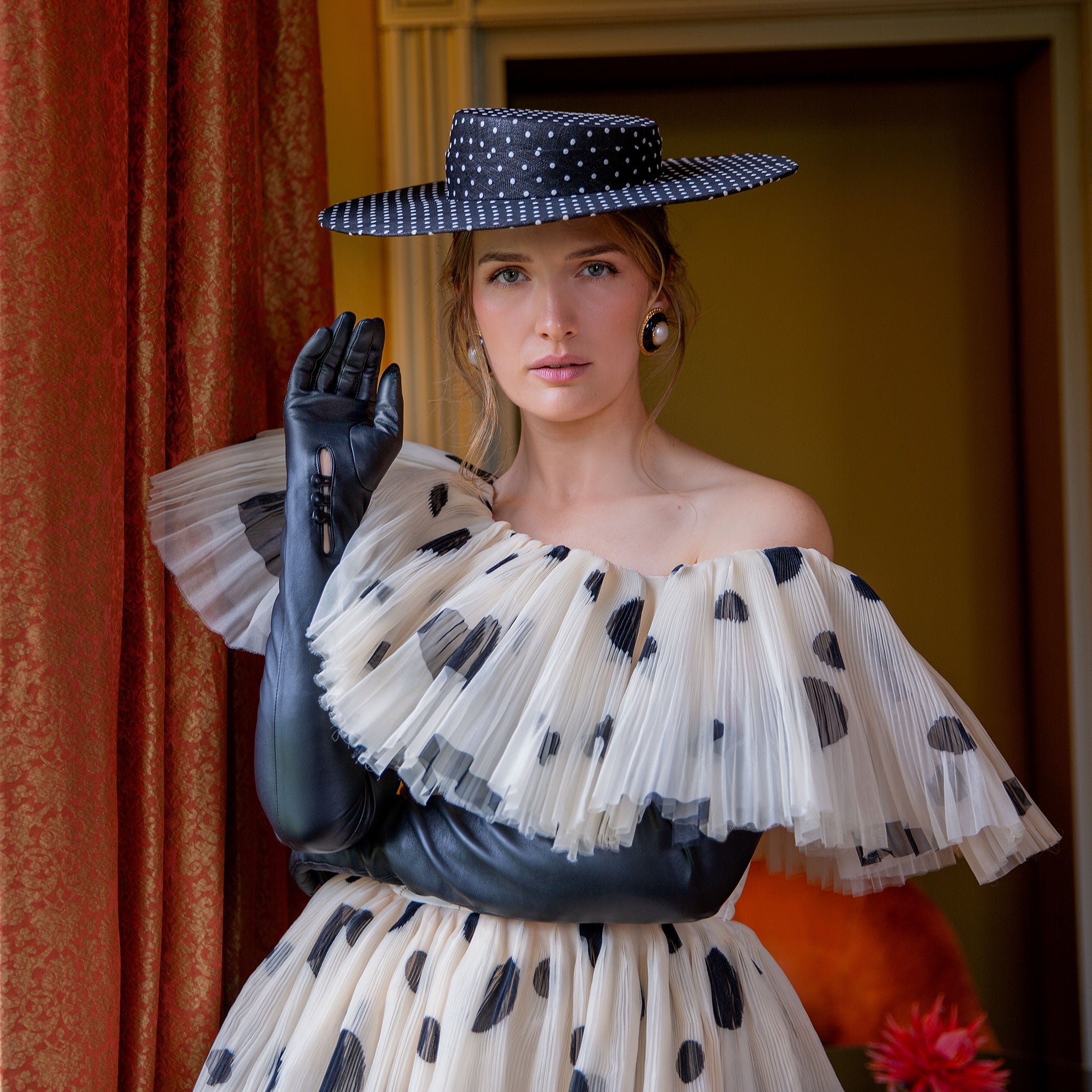 Polly | Women's Long Leather Gloves | Dents Polly | Women's Long Leather Gloves | Dents